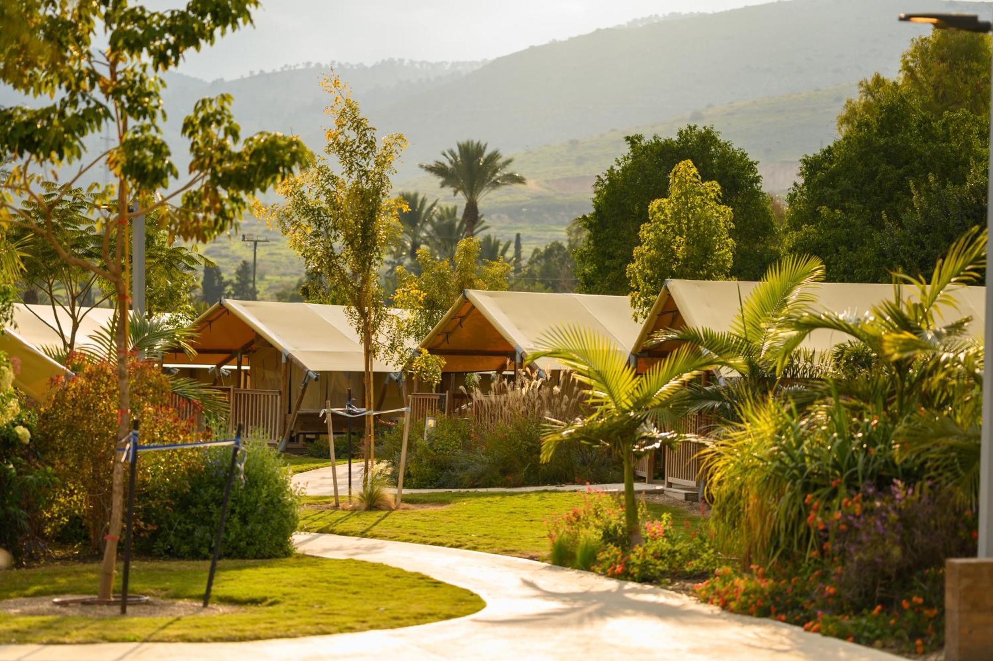 Layla Glamping Hotel นีร์ดาวิด ภายนอก รูปภาพ