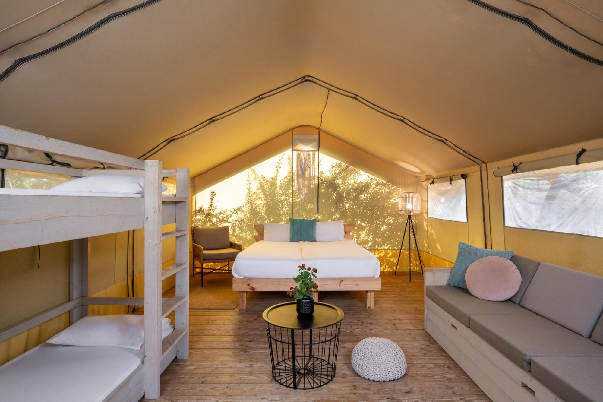Layla Glamping Hotel นีร์ดาวิด ภายนอก รูปภาพ